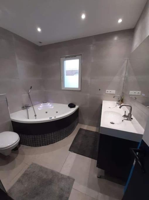 Confort Et Style Maison Cosy 3 Chambres Narbona Exterior foto